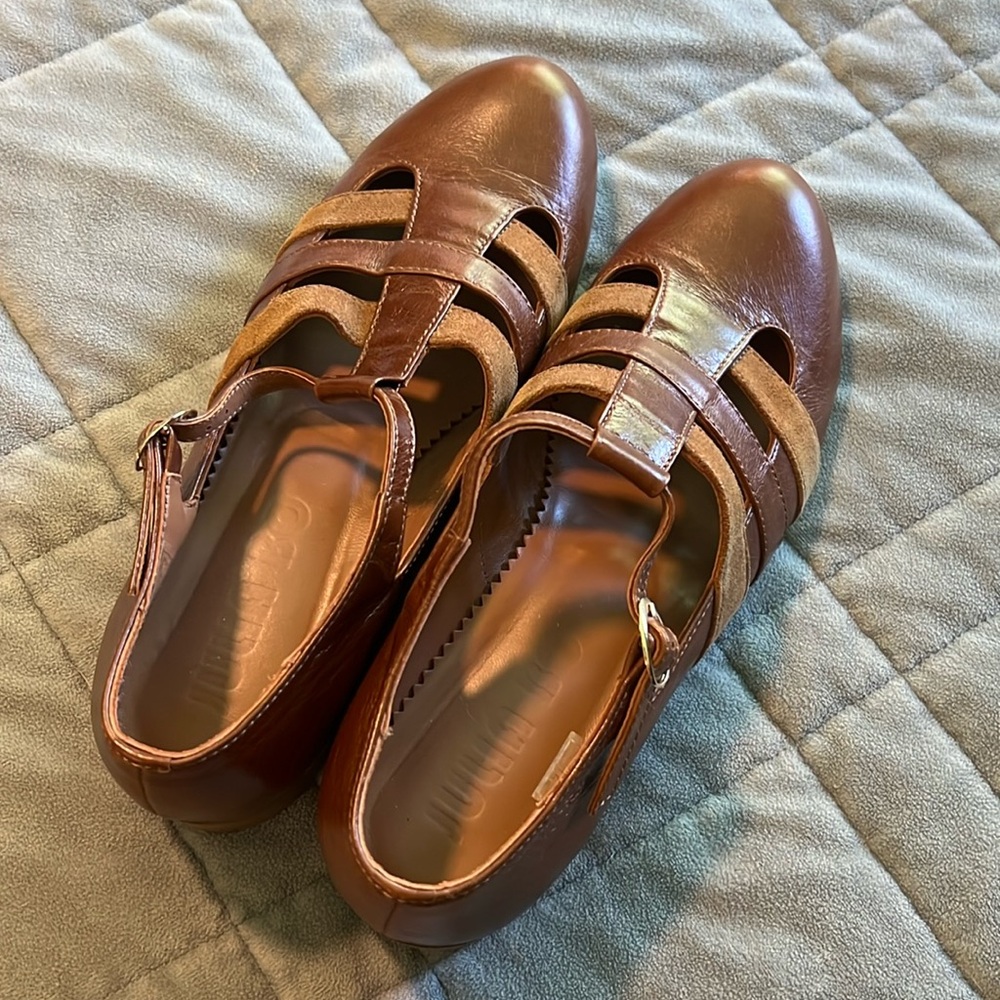 Julia Bo Leather Two-Strap Vintage style Mary Jane Oxford